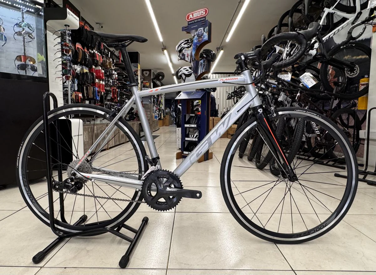 Bicicleta Ruta GW Flamma Grupo Sora 9 vel Gris/Naranja - Imagen 2